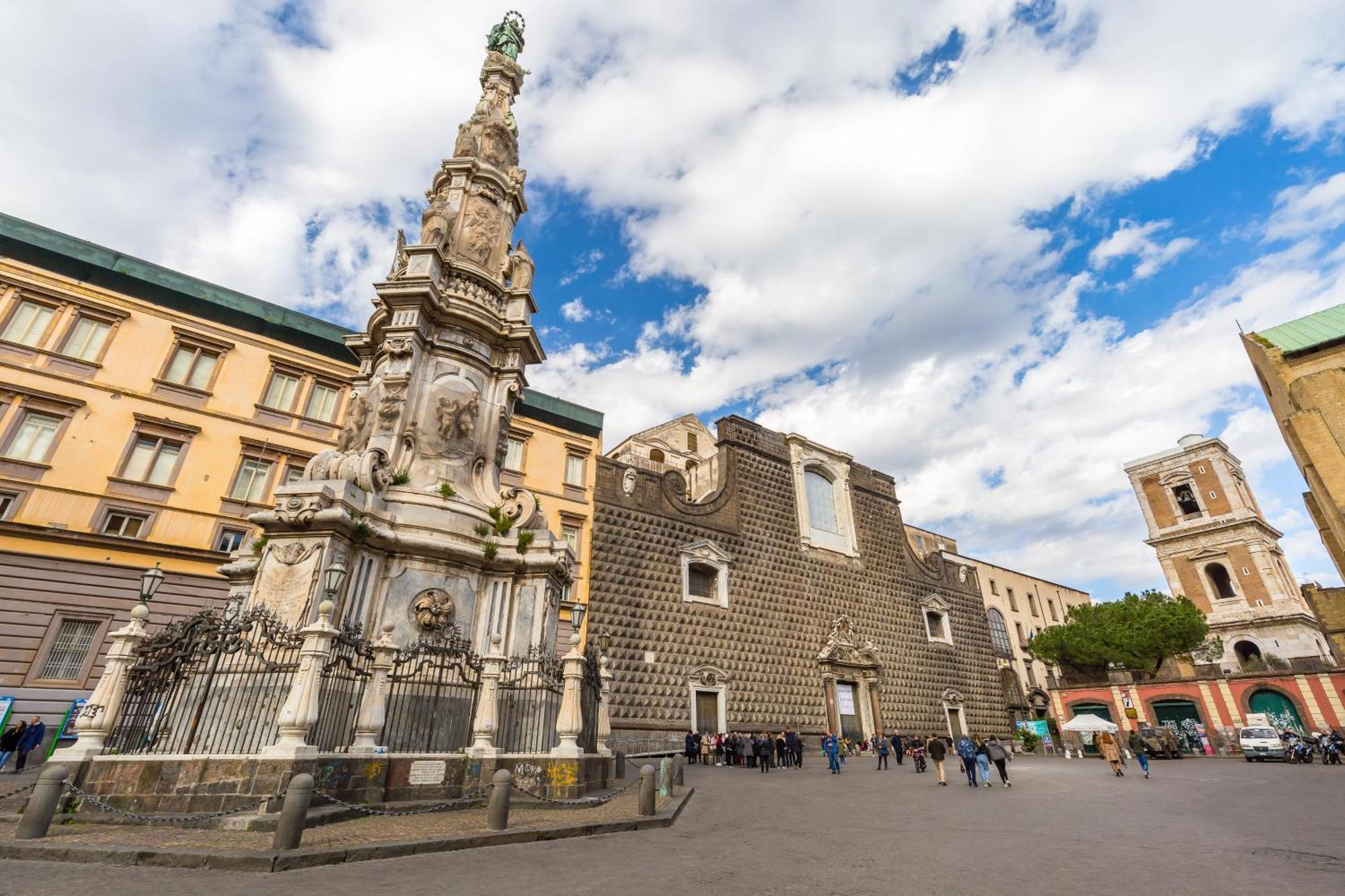 Апартаменты A Pochi Passi Da Piazza Del Gesu By Wonderful Italy Неаполь Экстерьер фото